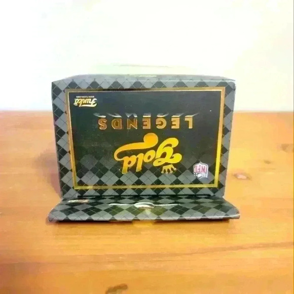 Funko gold NFL legends Walter Payton Chicago Bears - Picture 5 of 6